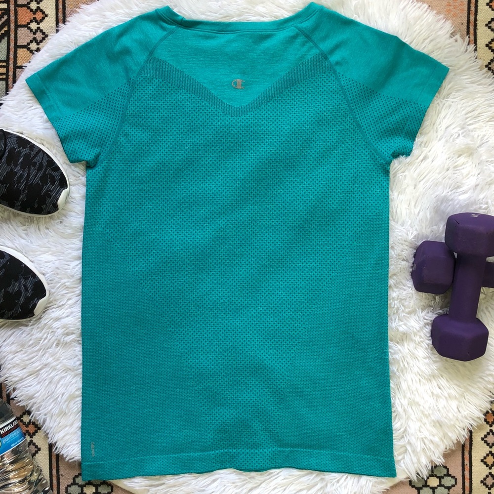 Women’s Champion gear top